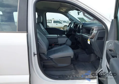 2024 Ford F-150 Xl z USA, uszkodzony, nr VIN 1FTFW1L53RKE32525